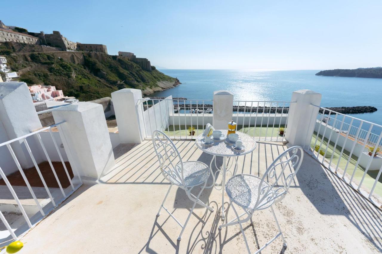 Torretta Corricella- Torretta Apartment Procida Exterior photo